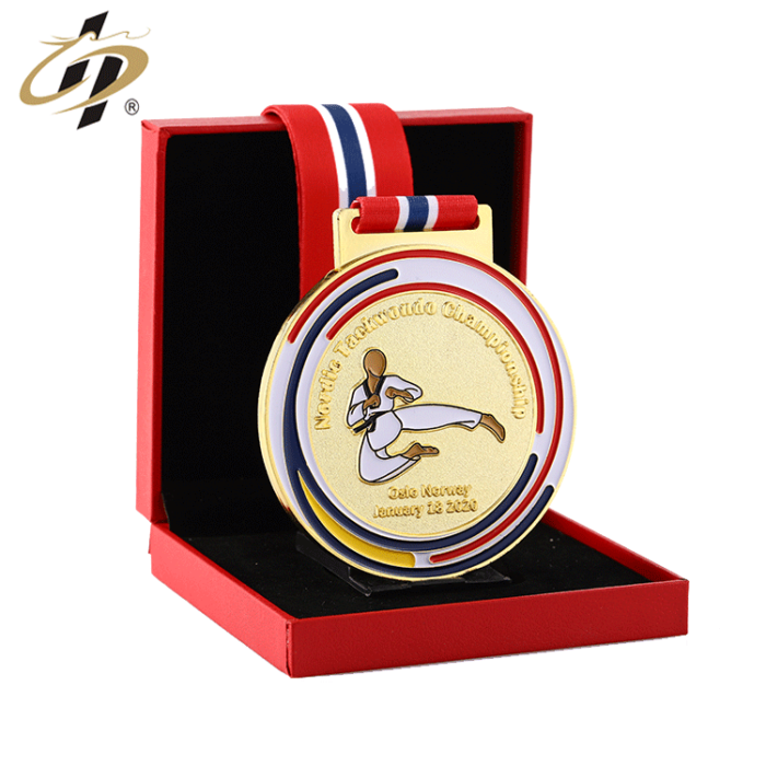 custom taekwondo medals