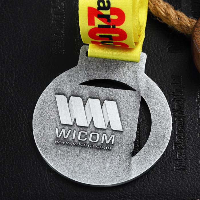 marathon running medal